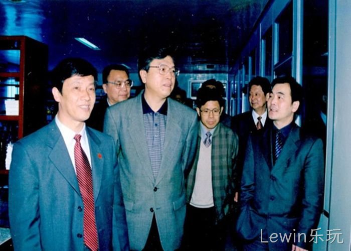张德江委❋❋员长视察✭Lewin乐玩