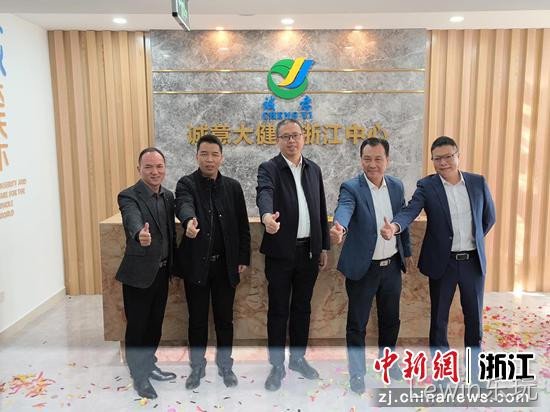 2 2